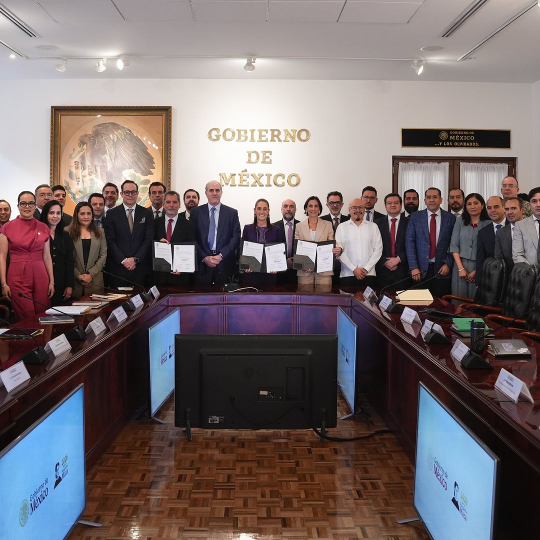 Empresarios Gasolineros Renuevan Acuerdo de Precios con el Gobierno Federal